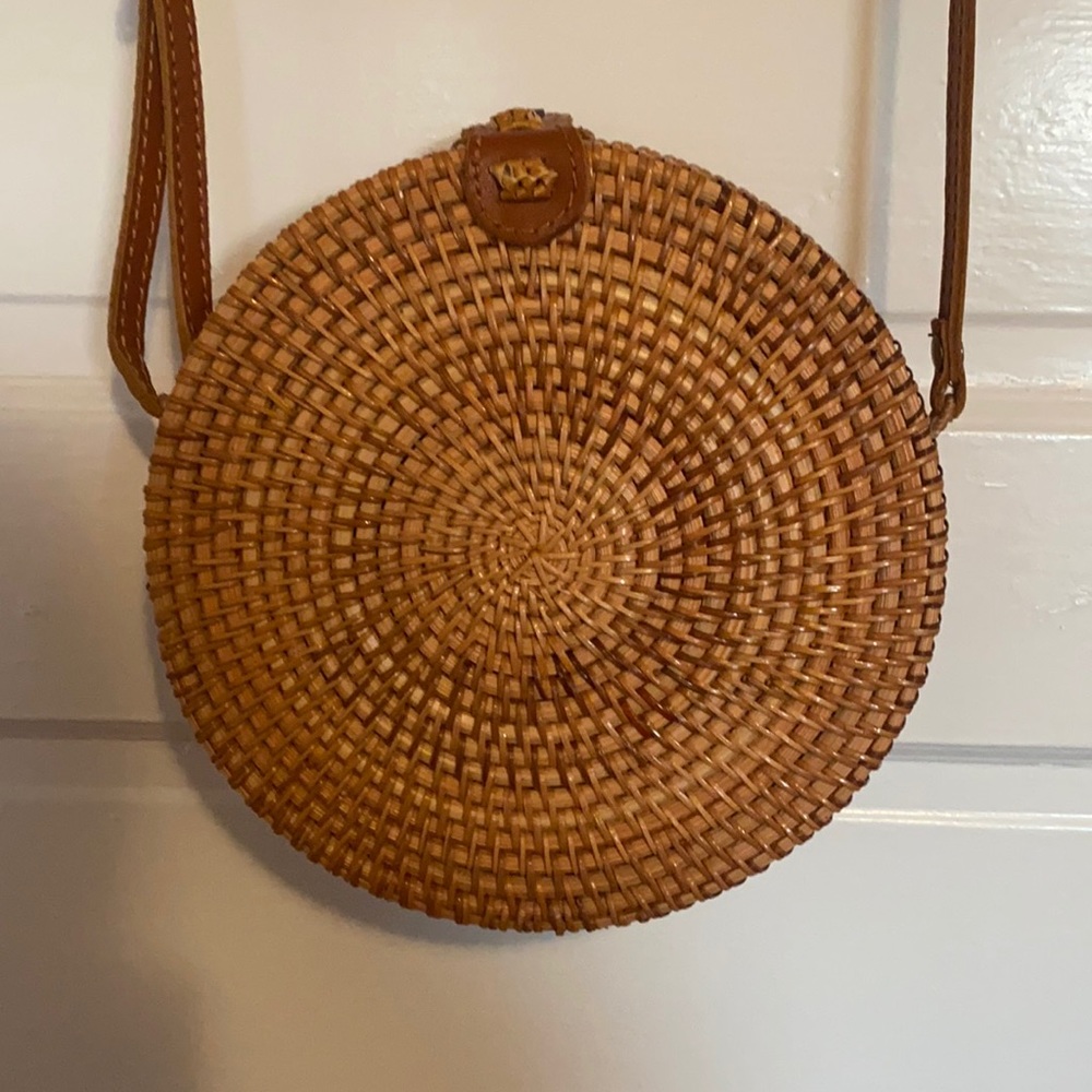 Wicker crossbody purse